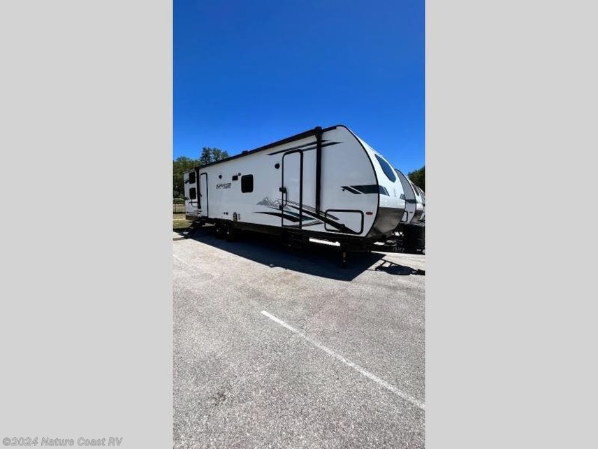 New 2022 Forest River Surveyor Legend 296QBLE available in Crystal River, Florida