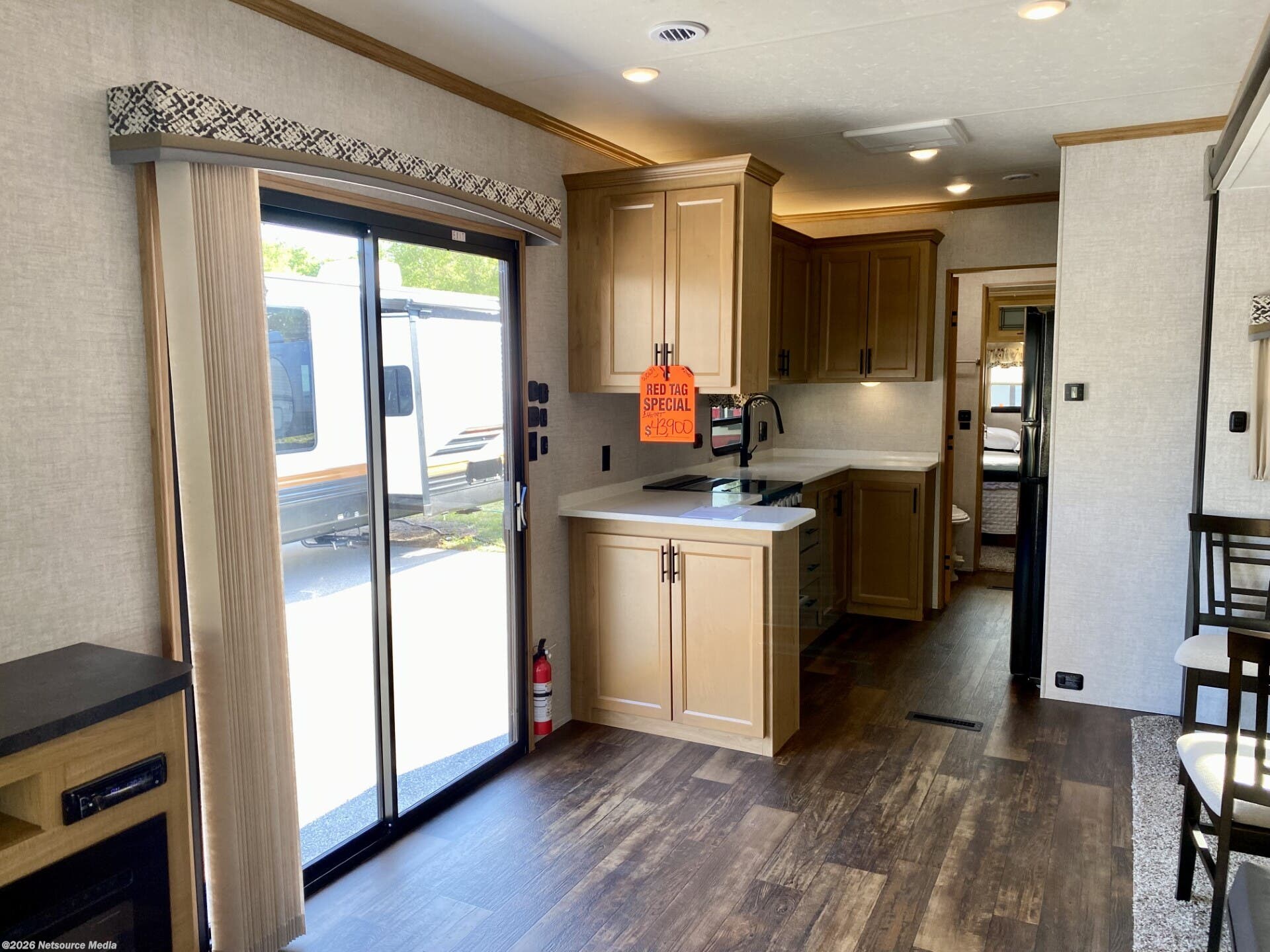 2023 HL Enterprise Hyline 38CS1PE RV for Sale in Crystal River, FL