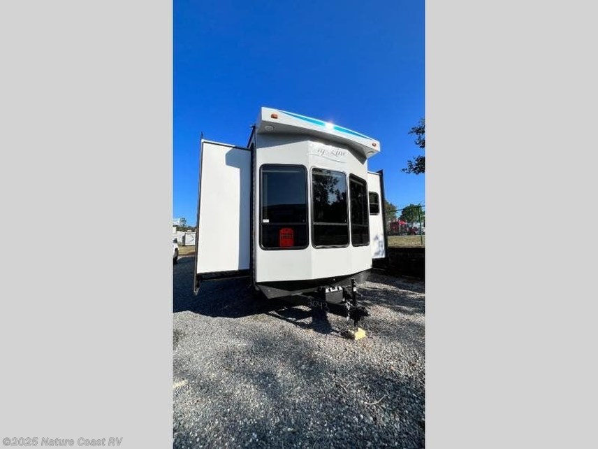 New 2023 HL Enterprise Hyline 39CG1PY available in Crystal River, Florida
