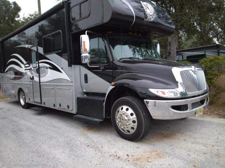 Used 2019 Nexus Wraith 34W available in Crystal River, Florida