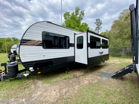 &lt;p&gt;Under 30&#39; with full size bunks.&amp;nbsp; This camper is perfect for the whole family.&amp;nbsp; The &lt;strong&gt;Versa Lounge&lt;/strong&gt; has plenty of space for everyone to relax and chill together.&amp;nbsp; &lt;strong&gt;Panoramic Windows&lt;/strong&gt; to enjoy the beautiful view.&amp;nbsp; A &lt;strong&gt;Walk In Pantry&amp;nbsp;&lt;/strong&gt;for plenty of space to bring along everyone&#39;s favorite foods.&amp;nbsp;&amp;nbsp;&lt;/p&gt;
&lt;p&gt;There is an &lt;strong&gt;Entertainment Center&lt;/strong&gt; and &lt;strong&gt;Fireplace&amp;nbsp;&lt;/strong&gt;for the family to enjoy a movie on a cold night.&amp;nbsp; And plenty of floor space for the kids to play if it&#39;s a rainy inside day.&amp;nbsp;&amp;nbsp;&lt;/p&gt;
&lt;p&gt;&lt;strong&gt;Check out some of the features on this camper:&lt;/strong&gt;&lt;/p&gt;
&lt;ul&gt;
&lt;li&gt;Exterior Speakers&lt;/li&gt;
&lt;li&gt;Tablet Compatible USB Ports in Bedroom and Bunks&lt;/li&gt;
&lt;li&gt;Microwave&lt;/li&gt;
&lt;li&gt;MORryde Step Above Triple Step (Main Door Only)&lt;/li&gt;
&lt;li&gt;30x20 Door Side Baggage Doorw/ Smooth Fiberglass for Dry Erase&lt;/li&gt;
&lt;li&gt;Slab Door on Bed Riser w/Removable Netted Laundry Bag&lt;/li&gt;
&lt;li&gt;Versa-Tilt Bed&lt;/li&gt;
&lt;li&gt;200 Watt Solar Panel&lt;/li&gt;
&lt;li&gt;Power Awning w/LED Lights&lt;/li&gt;
&lt;li&gt;Power Tongue Jack w/LED Light&lt;/li&gt;
&lt;li&gt;Black Tank Flush&lt;/li&gt;
&lt;li&gt;Designated CPAP Storage&lt;/li&gt;
&lt;li&gt;Exterior Camp Kitchen&lt;/li&gt;
&lt;li&gt;15000 Ducted A/C and second 13000 A/C with 50 AMP service&lt;/li&gt;
&lt;/ul&gt;
&lt;p&gt;&amp;nbsp;&lt;/p&gt;
&lt;p&gt;&amp;nbsp;&lt;/p&gt;