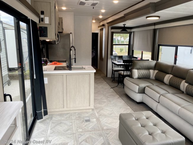 2024 Forest River Wildwood Lodge FORST RIVER  40FDEN - New Destination Trailer For Sale by Nature Coast RV in Crystal River, Florida