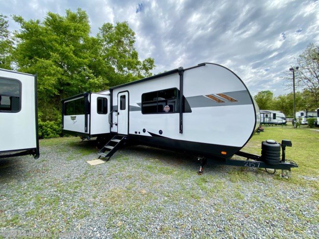 2024 Forest River Wildwood 32RETX - New Travel Trailer For Sale by Nature Coast RV in Crystal River, Florida