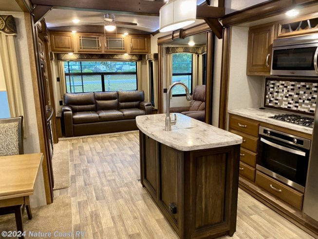 2018 Keystone Montana 3660RL - Used Fifth Wheel For Sale by Nature Coast RV in Crystal River, Florida