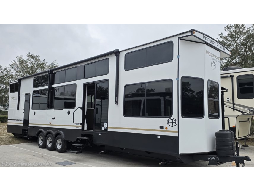 New 2025 Forest River Wildwood Grand Lodge 44VIEW available in Crystal River, Florida