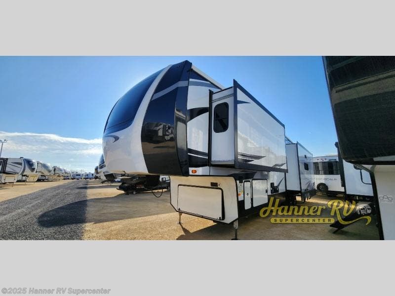 2022 Forest River Cardinal Luxury 380RLX RV for Sale in Baird, TX 79504