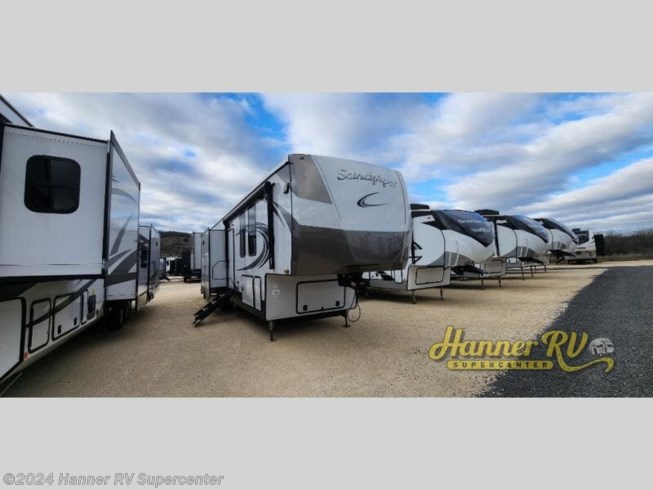 2023 Sandpiper Luxury 388BHRD by Forest River from Hanner RV Supercenter in Baird, Texas