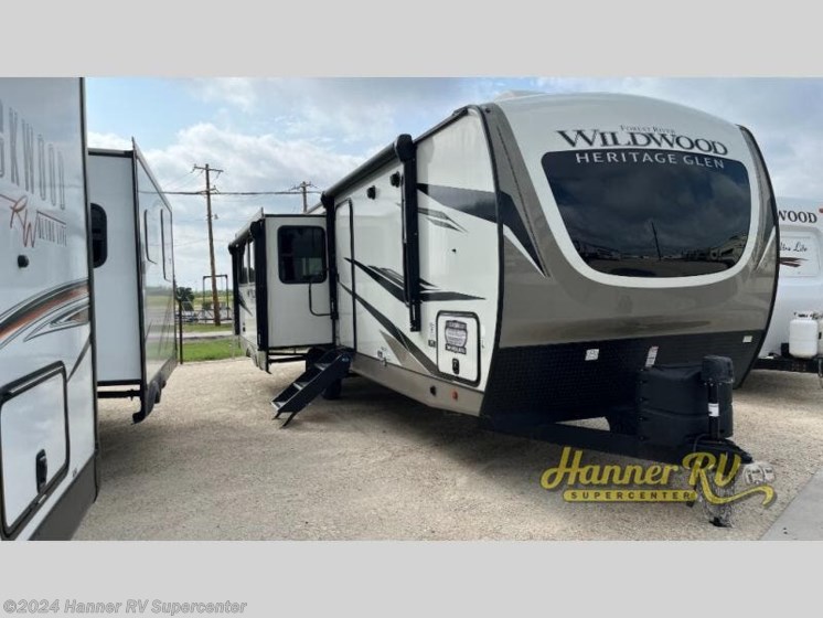 Used 2023 Forest River Wildwood Heritage Glen 271RL available in Baird, Texas