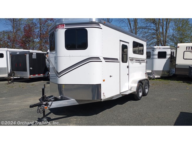 2022 Kingston Classic Elite w/ Dress - New Horse Trailer For Sale by Orchard Trailers, Inc. in Whately, Massachusetts