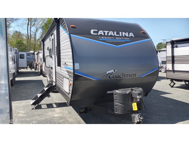 New 2022 Coachmen Catalina Legacy Edition 293QBCK available in Whately, Massachusetts