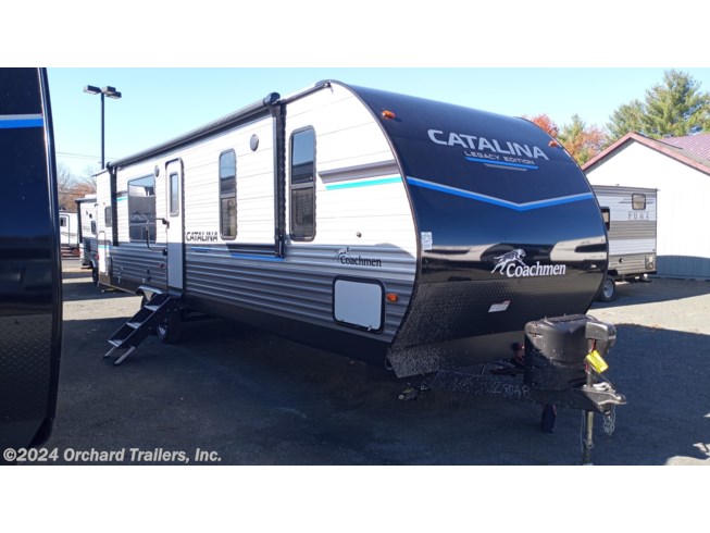 New 2023 Coachmen Catalina Legacy Edition 303RKDS available in Whately, Massachusetts
