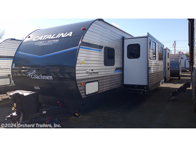 2023 Coachmen Catalina Legacy Edition 323BHDSCK - New Travel Trailer For Sale by Orchard Trailers, Inc. in Whately, Massachusetts