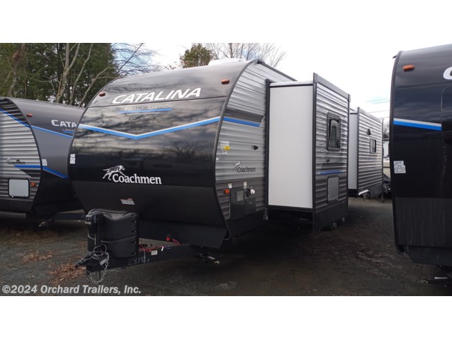 2023 Coachmen Catalina Legacy Edition 313RLTSLE - New Travel Trailer For Sale by Orchard Trailers, Inc. in Whately, Massachusetts