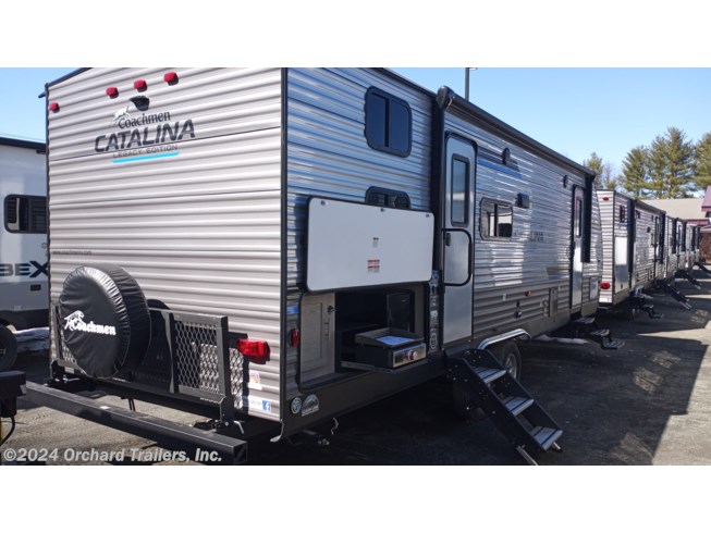 2023 Coachmen Catalina Legacy Edition 263BHSCK - New Travel Trailer For Sale by Orchard Trailers, Inc. in Whately, Massachusetts
