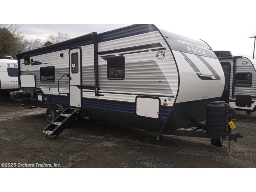 New 2025 Palomino Puma 25BHS available in Whately, Massachusetts