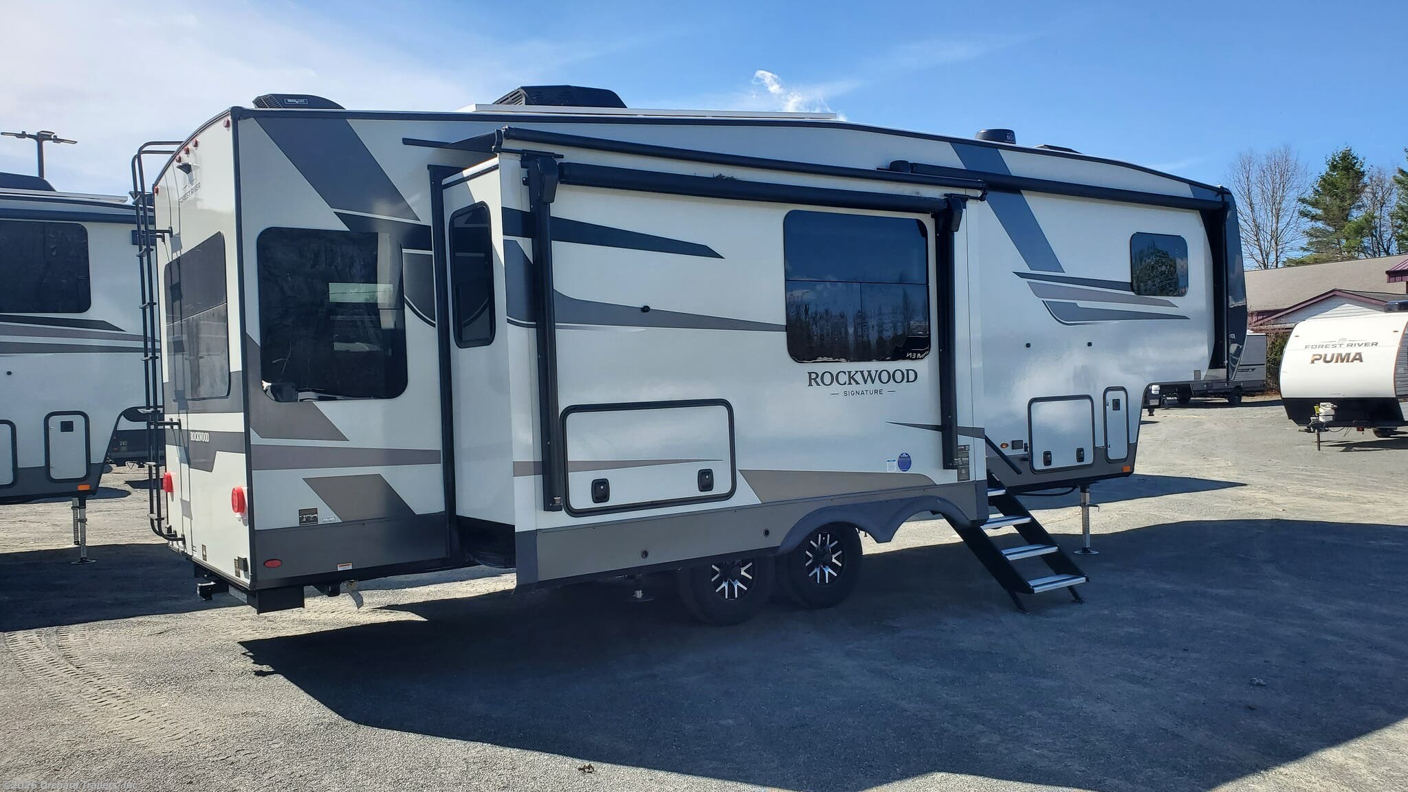 2026 Rockwood Signature R331RL by Forest River from Orchard Trailers, Inc. in Whately, Massachusetts