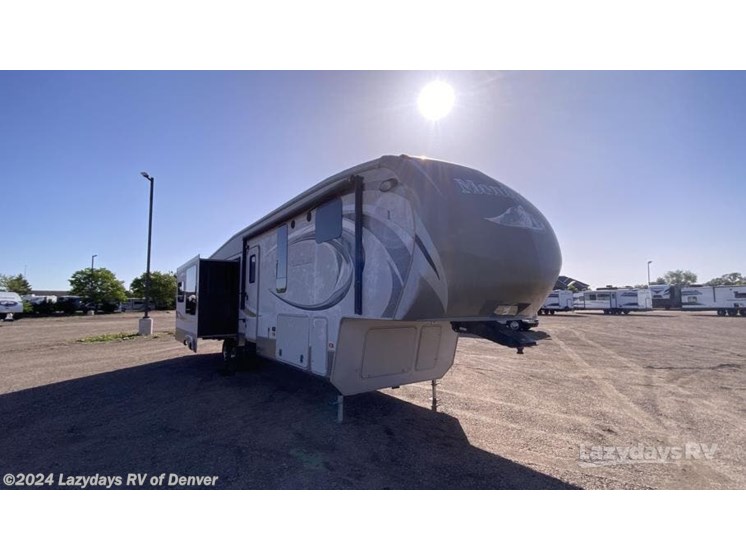 Used 2014 Keystone Montana High Country 355RE available in Aurora, Colorado