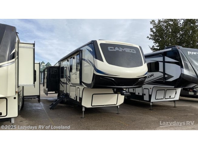 Used 2020 Carriage Cameo 392BR available in Loveland, Colorado