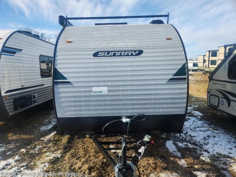 2026 SunRay 149 by Sunset Park RV from Prosser's Premium RV Outlet in Sturtevant, Wisconsin