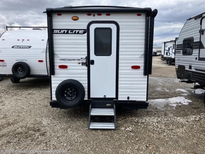 New 2025 Sunset Park RV Sun Lite 18RD available in Sturtevant, Wisconsin