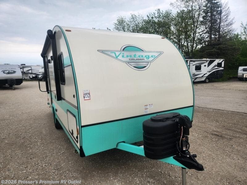 New 2025 Gulf Stream VINTAGE 19ERD available in Sturtevant, Wisconsin