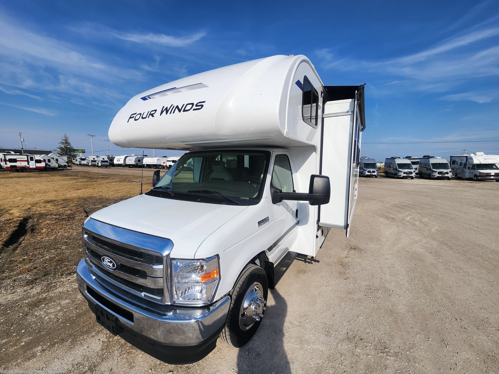 2026 Thor Motor Coach Four Winds 28Z - New Class C For Sale by Prosser's Premium RV Outlet in Sturtevant, Wisconsin features Hitch, Skylight, Smart TV, Water Heater, Black Tank Flush