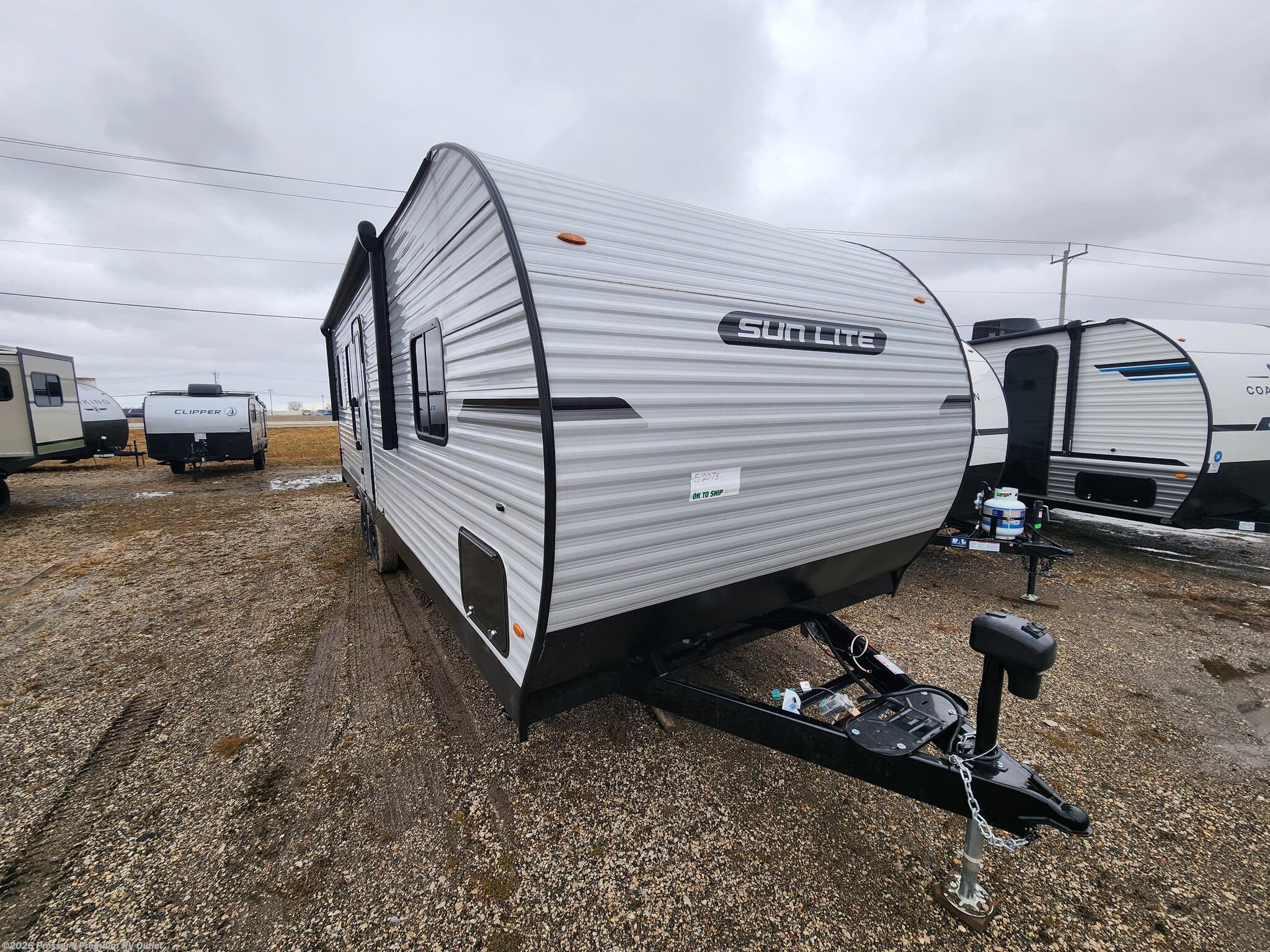 2026 Sunset Park RV Sun Lite 27WQB - New Toy Hauler For Sale by Prosser's Premium RV Outlet in Sturtevant, Wisconsin features Medicine Cabinet, Furnace, Fantastic Fan, CO Detector, Skylight