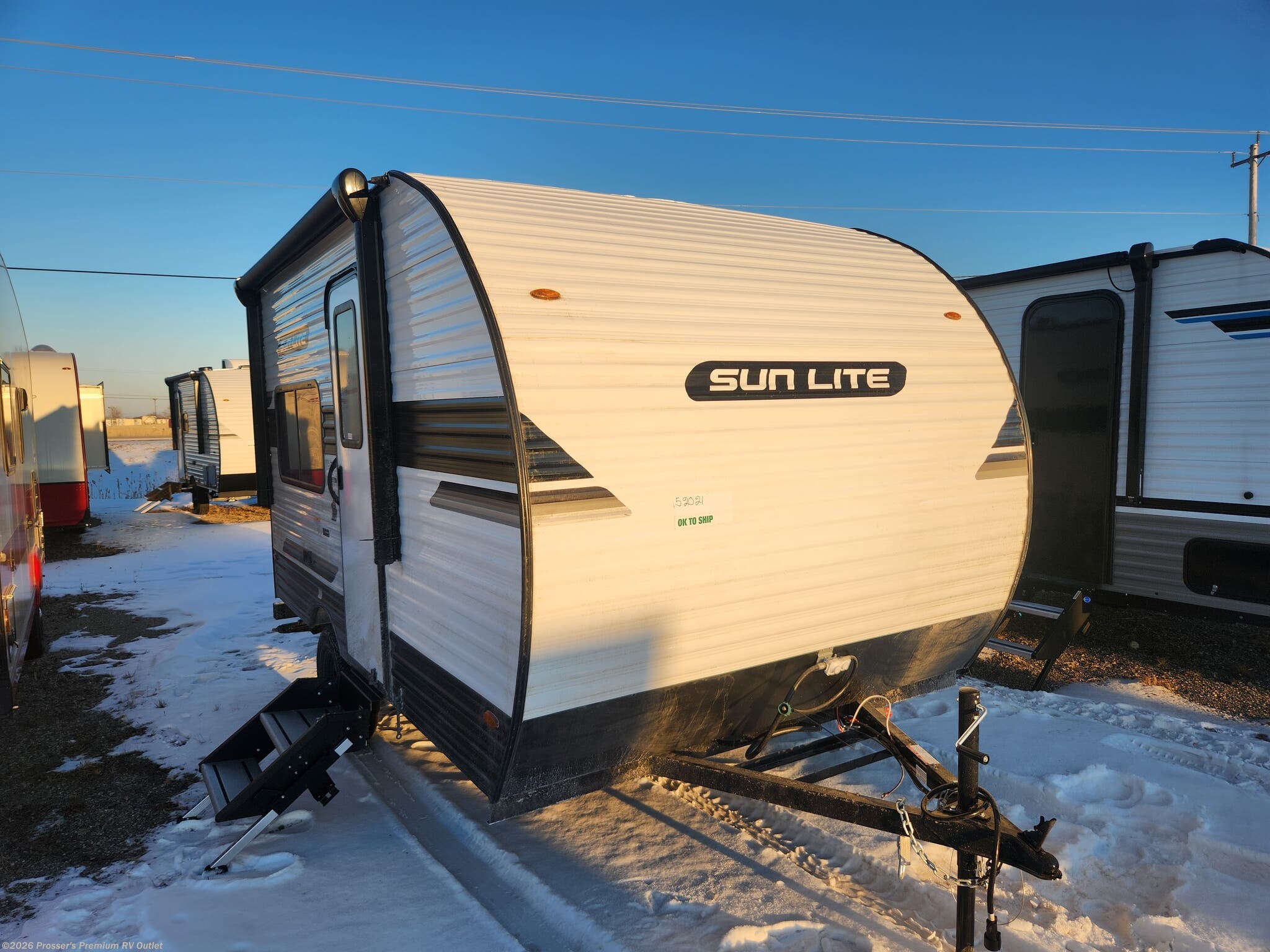 2026 Sunset Park RV Sun Lite LTD 13BD - New Travel Trailer For Sale by Prosser's Premium RV Outlet in Sturtevant, Wisconsin features Power Roof Vent, Smoke Detector, Stove Top Burner, TV Antenna, PVC Roof