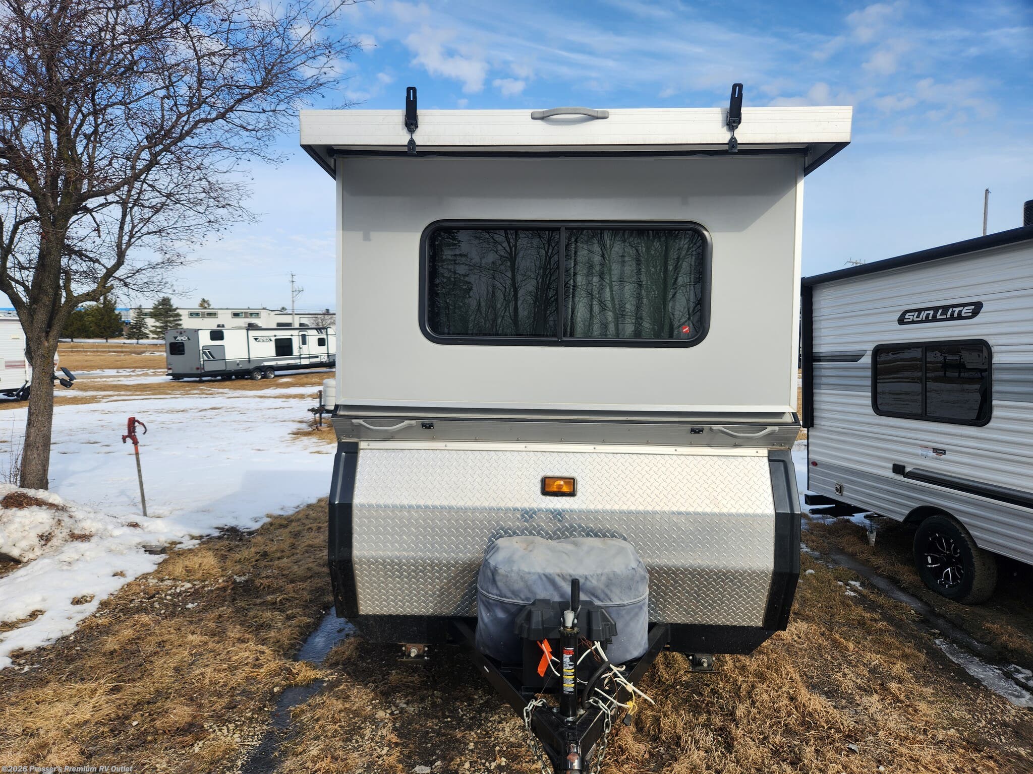 2018 Aliner Classic CLASSIC - Used Popup For Sale by Prosser's Premium RV Outlet in Sturtevant, Wisconsin features Stove, Microwave, Refrigerator, Stabilizer Jacks