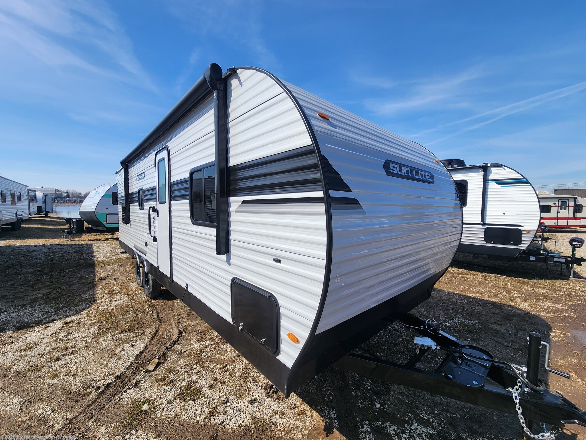 2026 Sunset Park RV Sun Lite LTD 25DB - New Travel Trailer For Sale by Prosser's Premium RV Outlet in Sturtevant, Wisconsin features Air Conditioning, Leveling Jacks, LP Detector, Roof Vents, Furnace