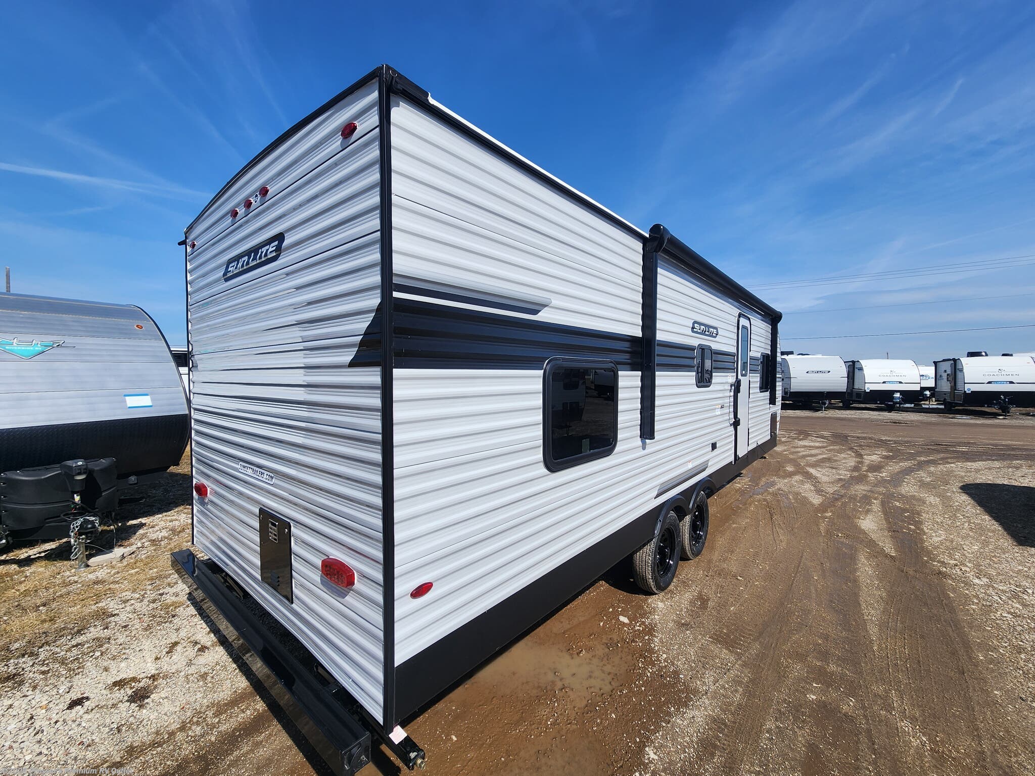 New 2026 Sunset Park RV Sun Lite LTD 25DB available in Sturtevant, Wisconsin