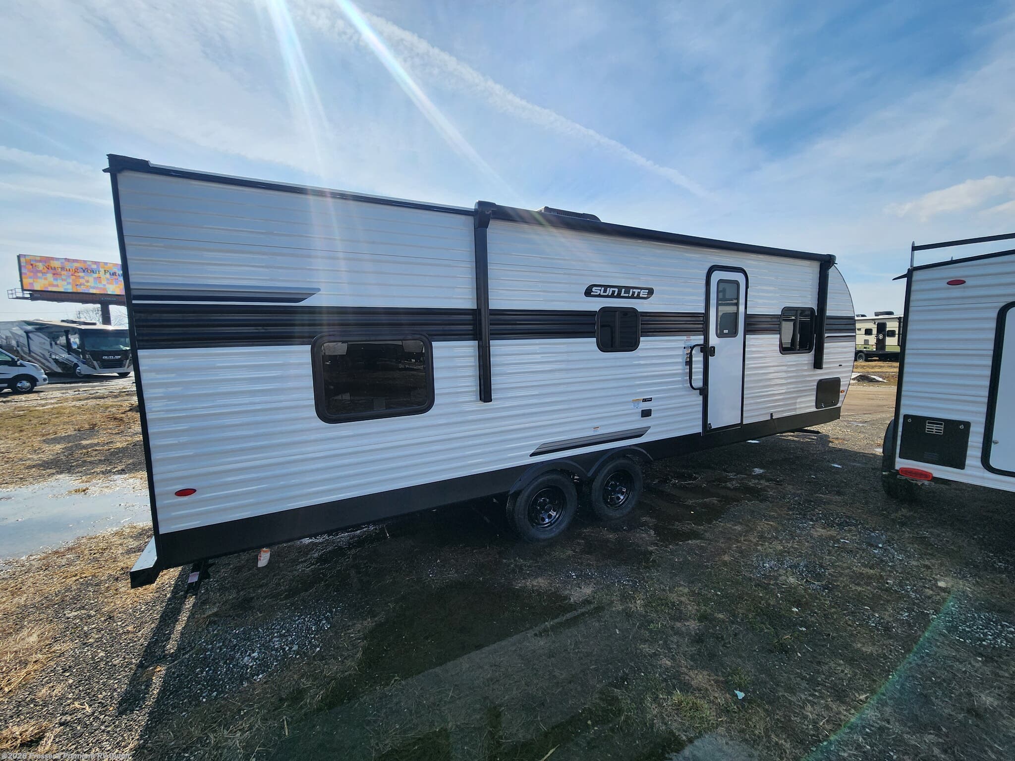 New 2026 Sunset Park RV Sun Lite LTD 25DB available in Sturtevant, Wisconsin