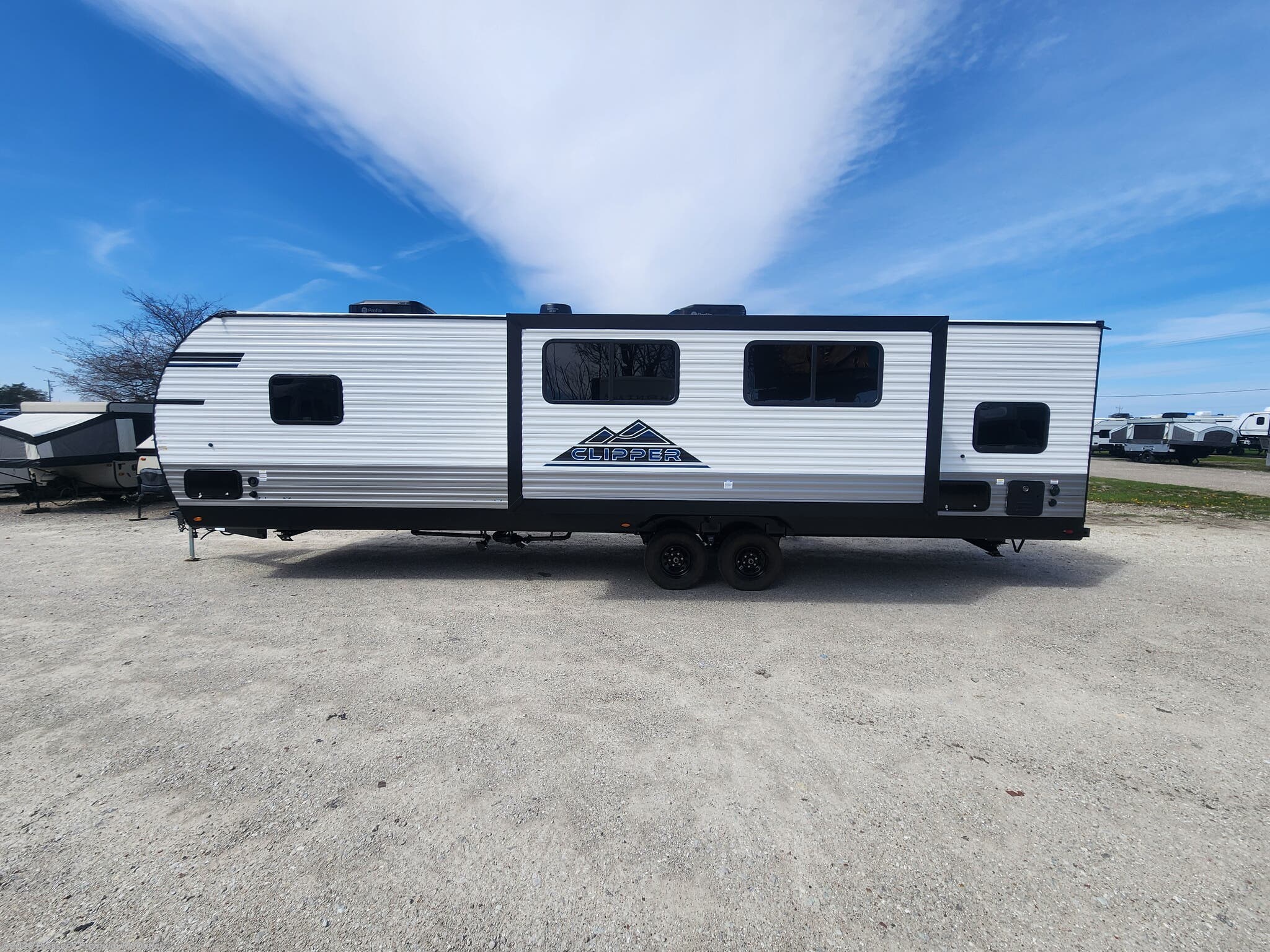 2026 Clipper 292TB by Coachmen from Prosser's Premium RV Outlet in Sturtevant, Wisconsin