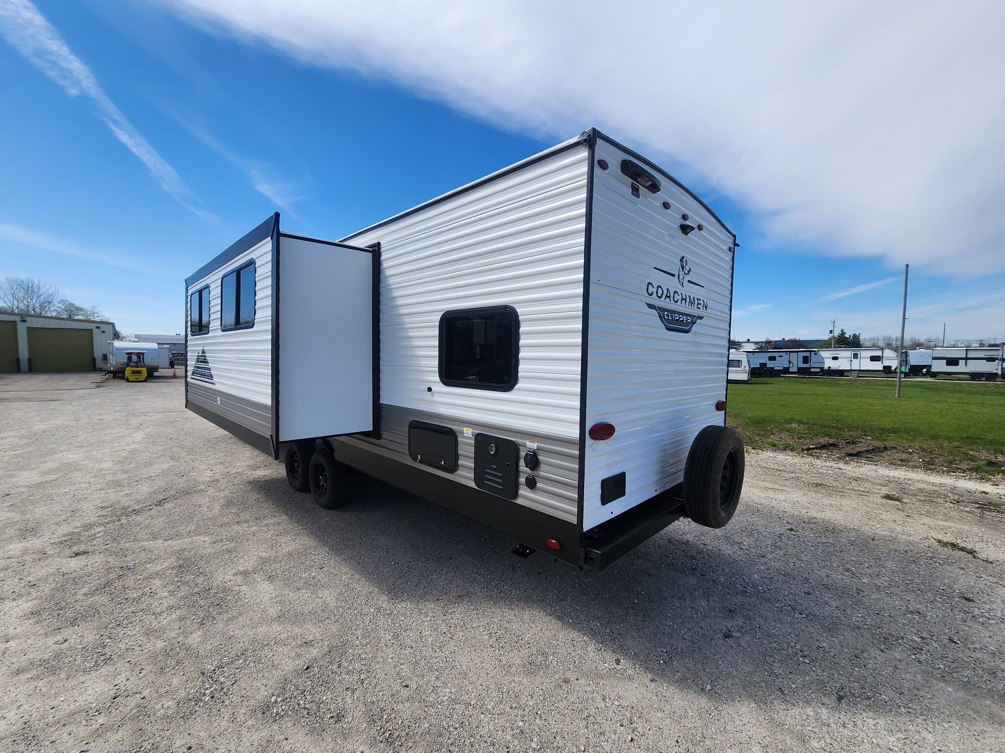 New 2026 Coachmen Clipper 292TB available in Sturtevant, Wisconsin