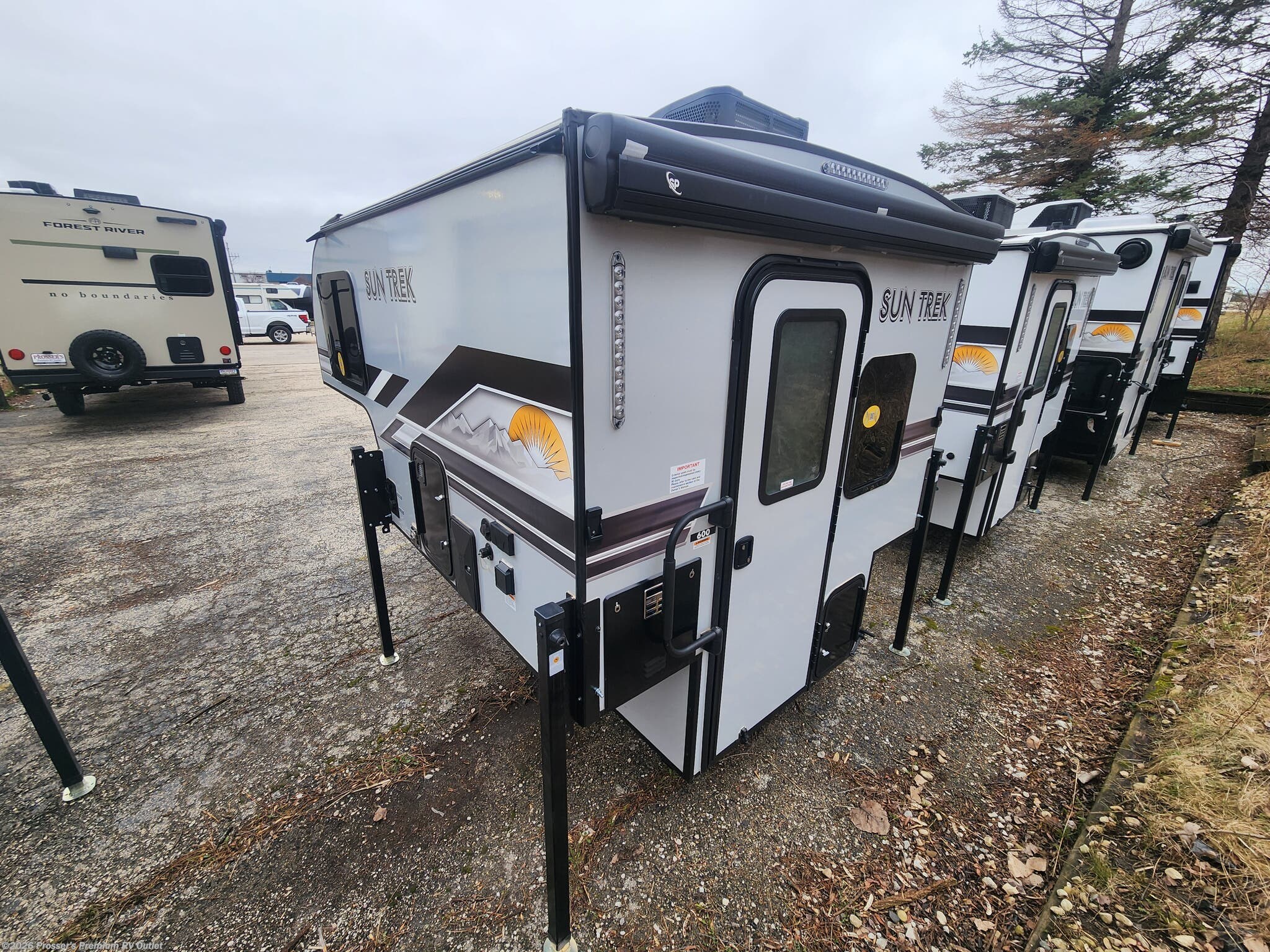New 2026 Sunset Park RV Sun Trek 600 available in Sturtevant, Wisconsin