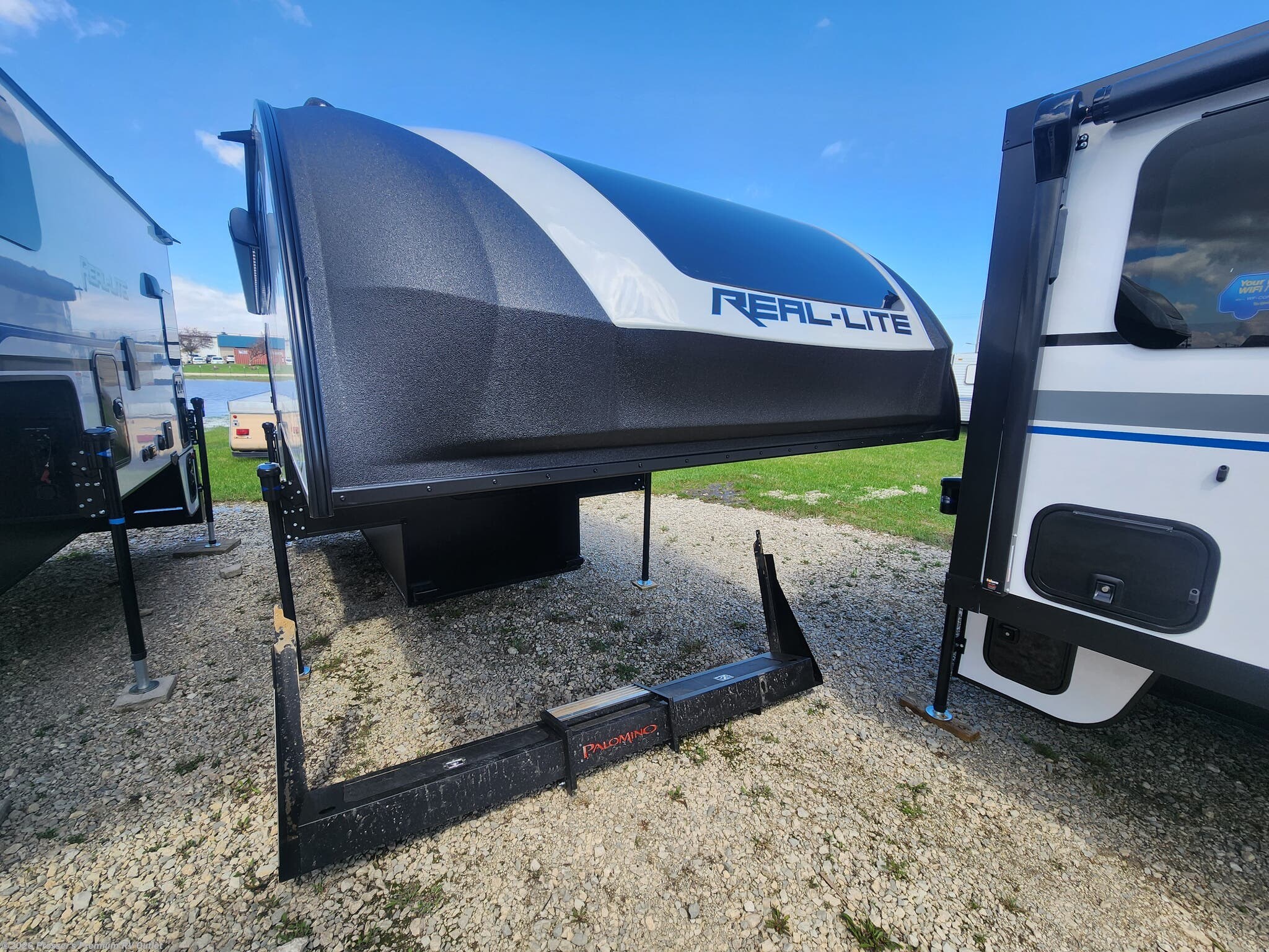 2026 Real-Lite HS-1806 by Palomino from Prosser's Premium RV Outlet in Sturtevant, Wisconsin