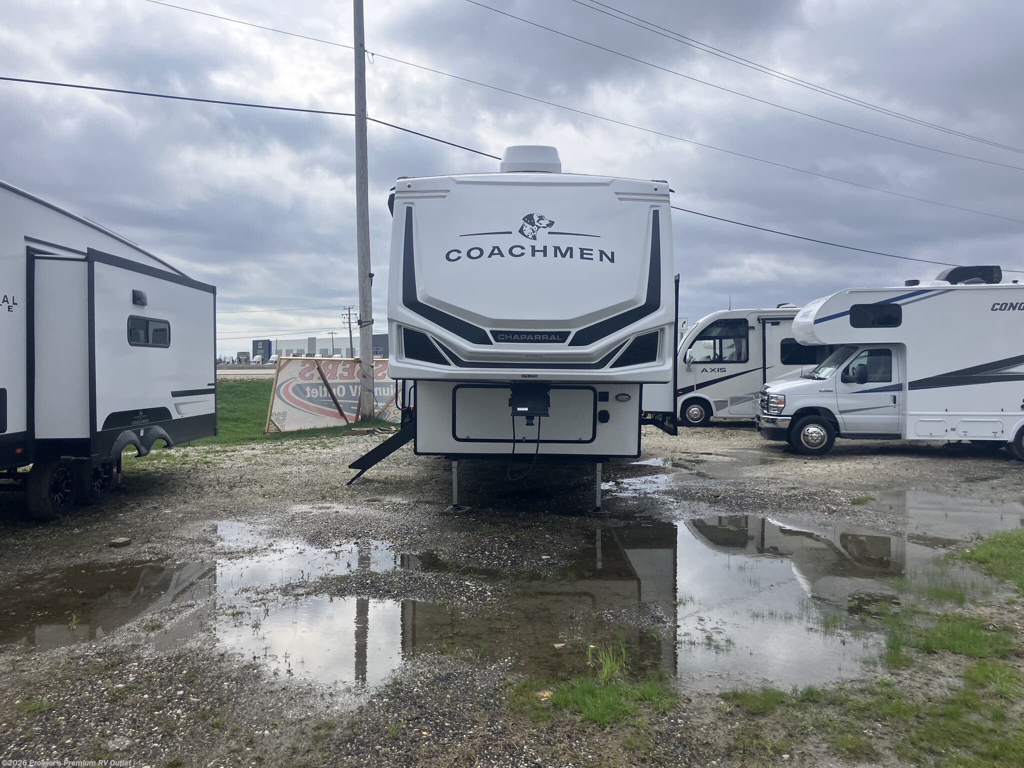 2026 Chaparral 375BAF by Coachmen from Prosser's Premium RV Outlet in Sturtevant, Wisconsin