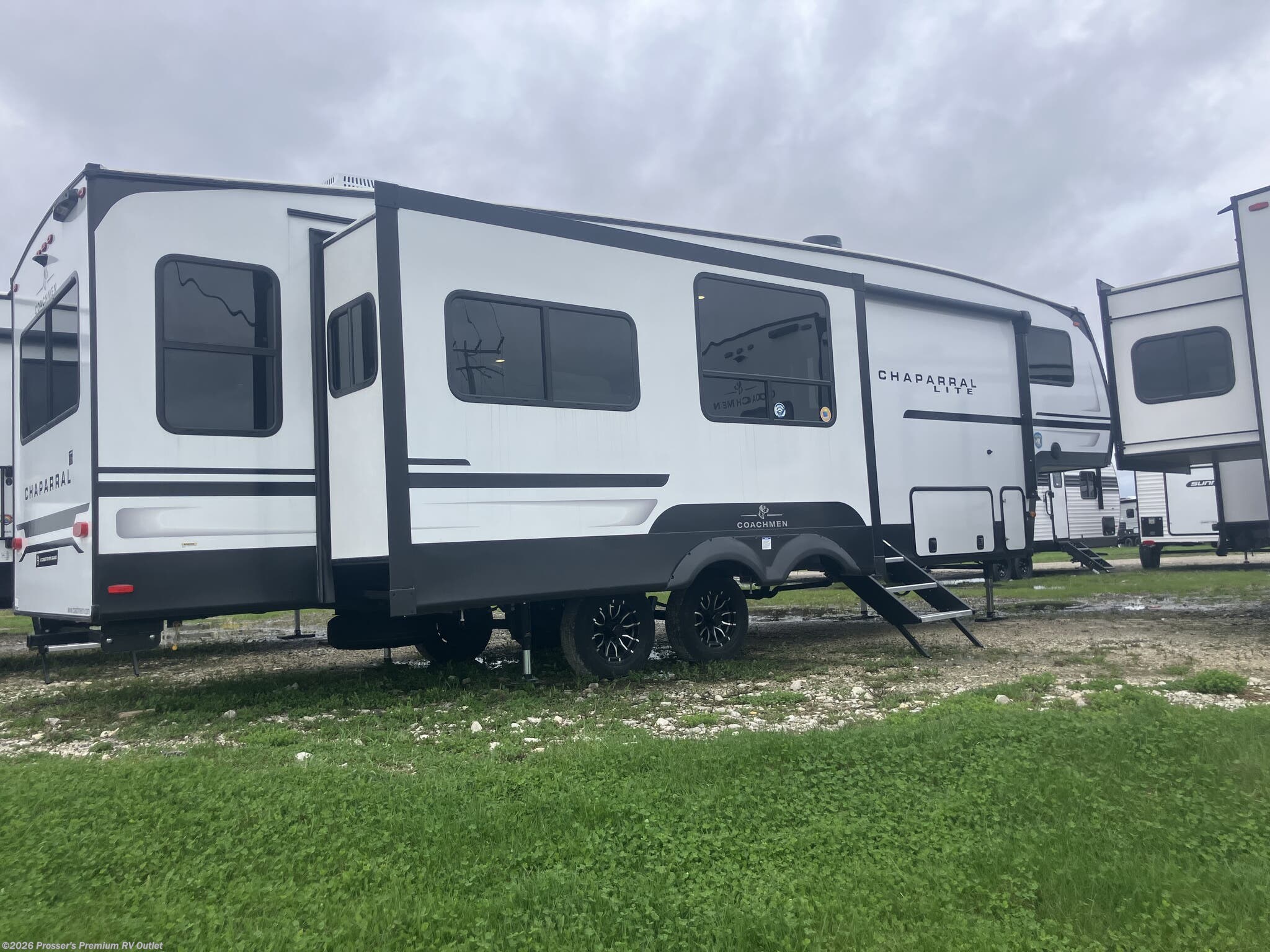 2026 Chaparral Lite 30RLS by Coachmen from Prosser's Premium RV Outlet in Sturtevant, Wisconsin