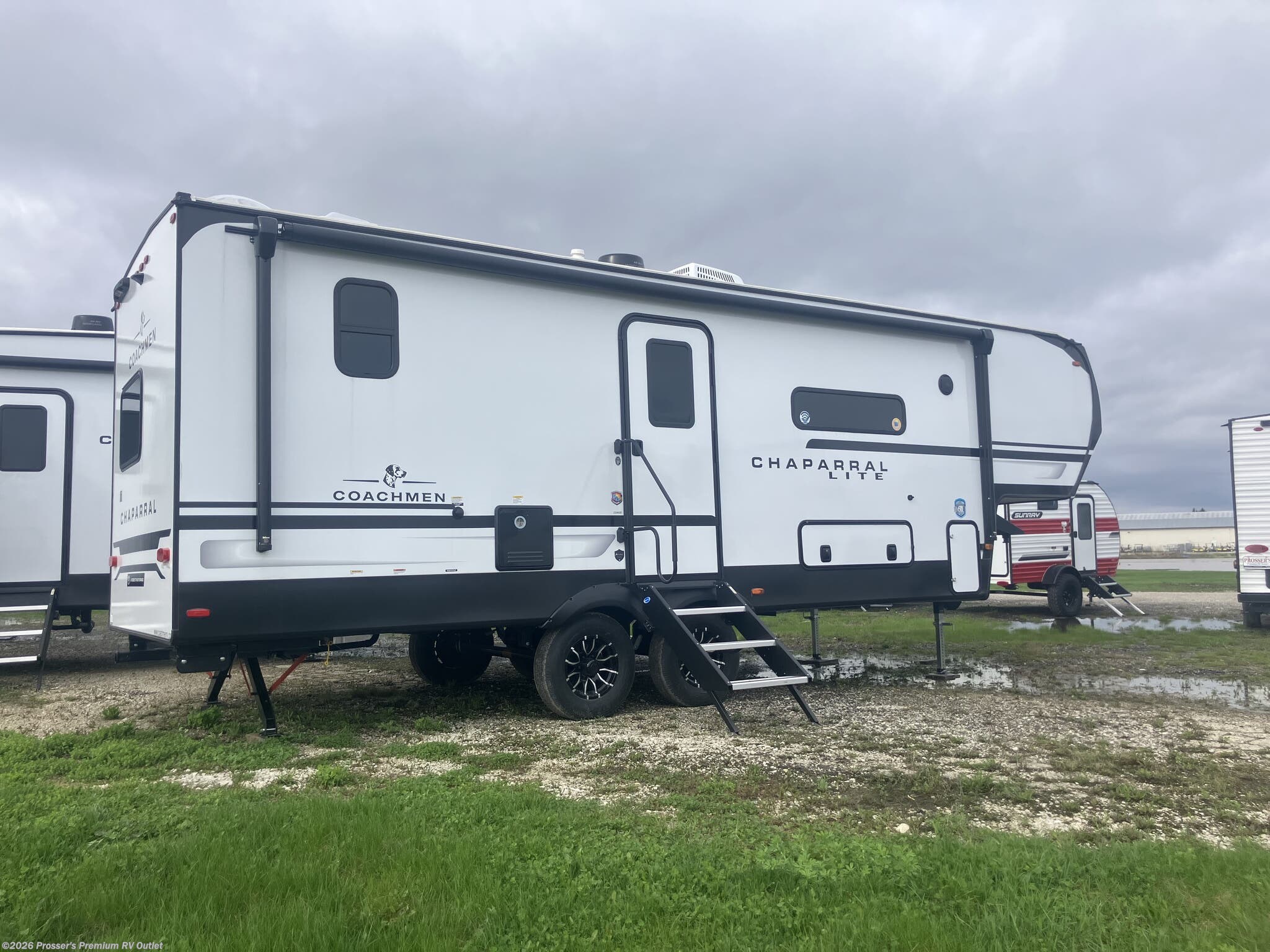 2026 Coachmen Chaparral Lite 218SE - New Fifth Wheel For Sale by Prosser's Premium RV Outlet in Sturtevant, Wisconsin features Roof Deck, Shower, Solar Panel, Awning, Furnace