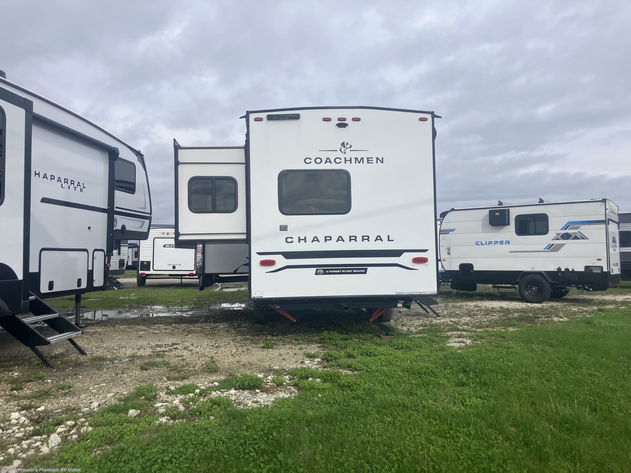 2026 Chaparral Lite 218SE by Coachmen from Prosser's Premium RV Outlet in Sturtevant, Wisconsin