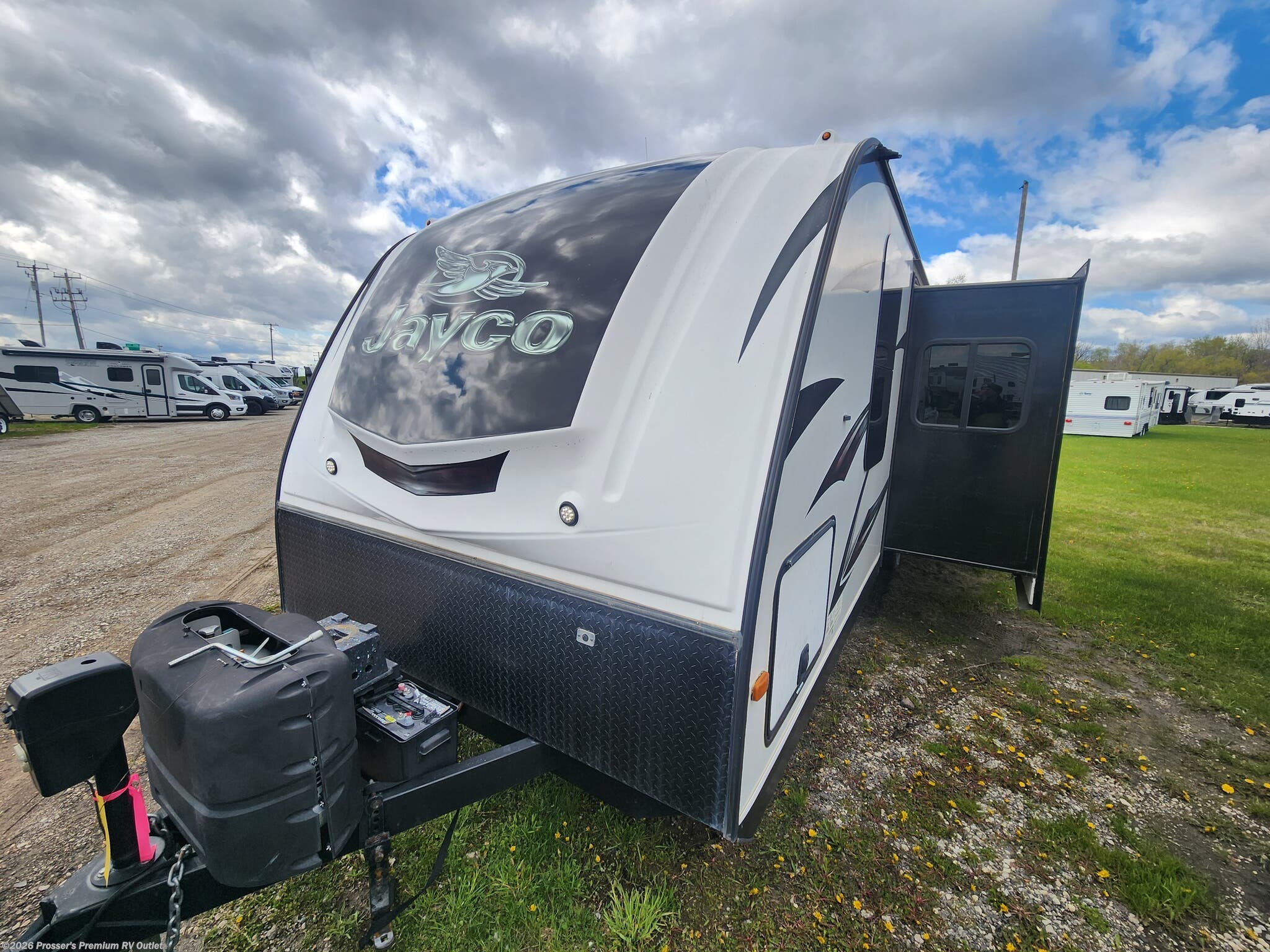 Used 2016 Jayco White Hawk 28DSBH available in Sturtevant, Wisconsin