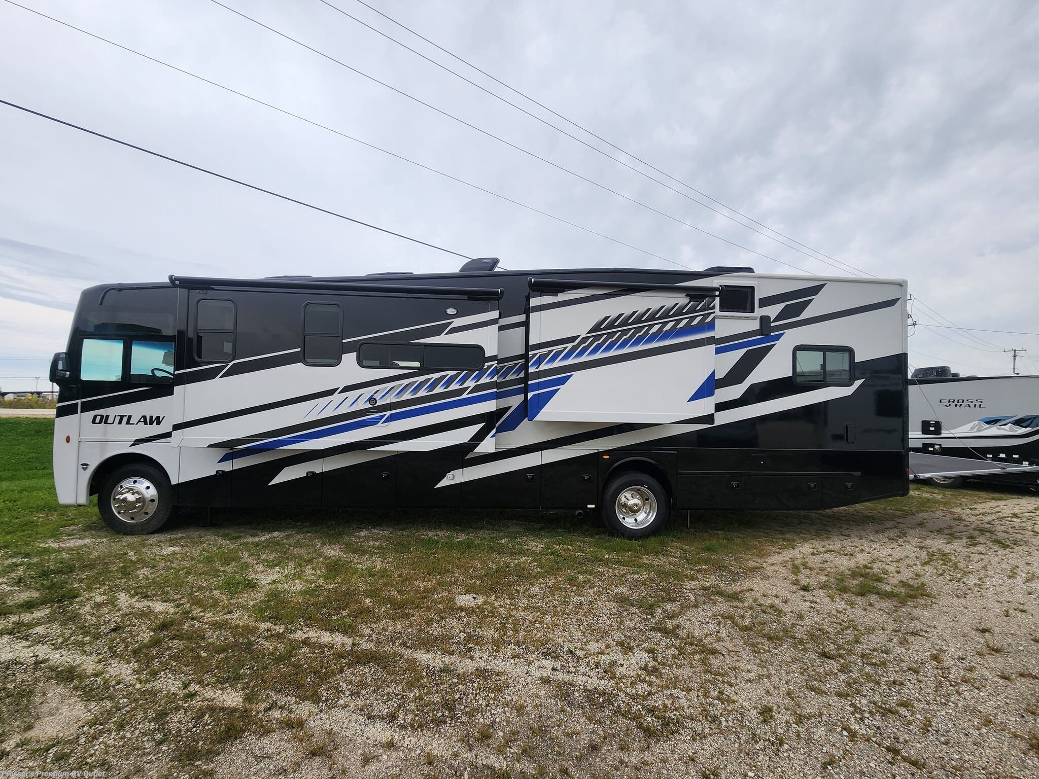 2027 Outlaw Wild West Edition by Thor Motor Coach from Prosser's Premium RV Outlet in Sturtevant, Wisconsin
