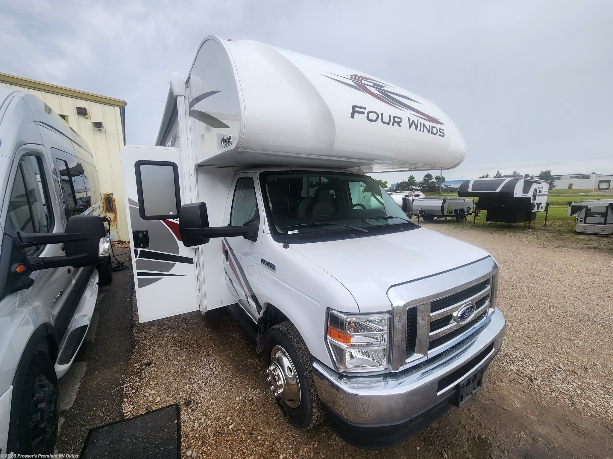 2022 Thor Motor Coach Four Winds LS 22B - Used Class C For Sale by Prosser's Premium RV Outlet in Sturtevant, Wisconsin features Bunk Beds, Microwave, External Shower, Stove Top Burner, Furnace