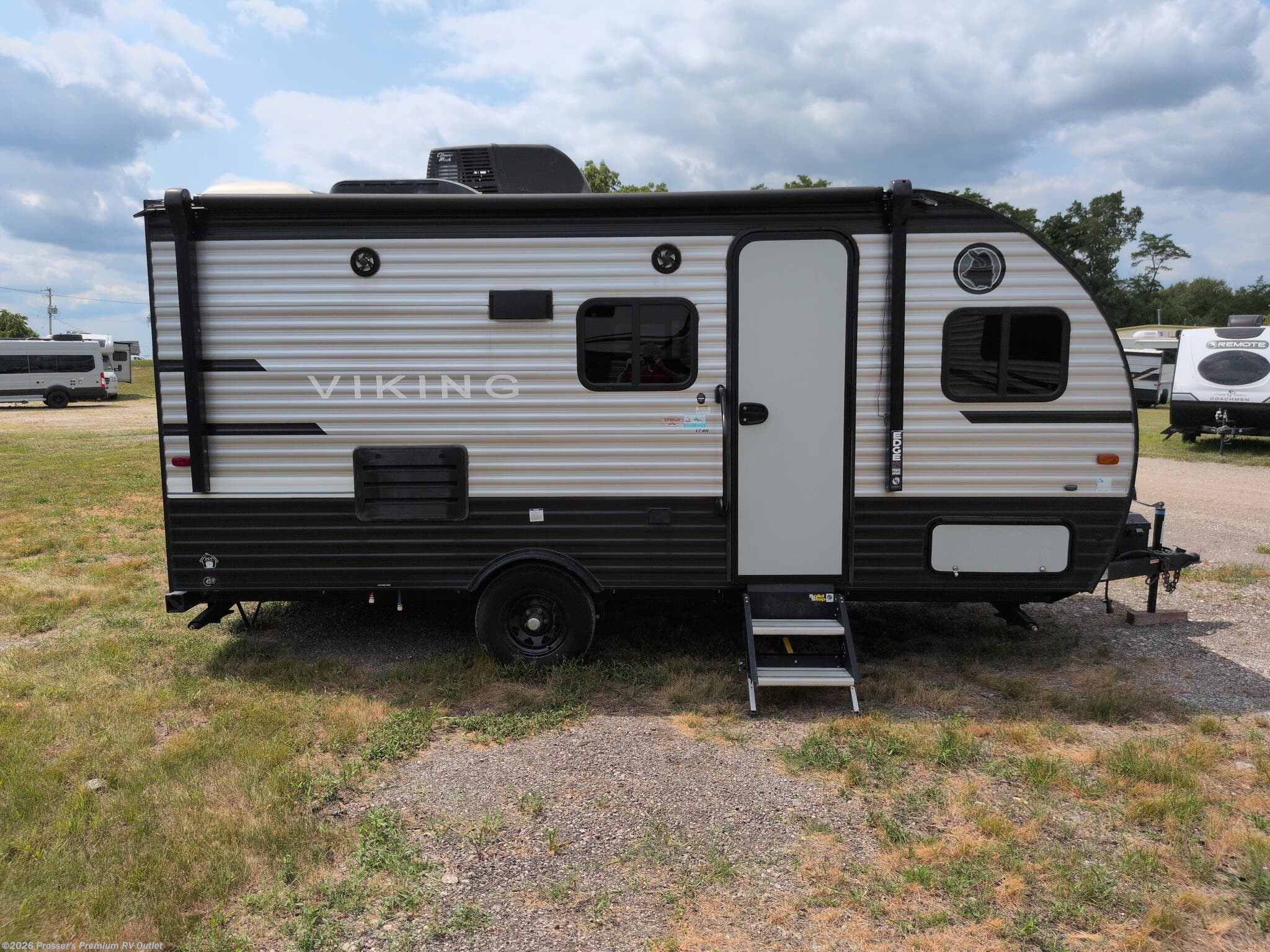 2021 Coachmen Viking 17BH - Used Travel Trailer For Sale by Prosser's Premium RV Outlet in Sturtevant, Wisconsin