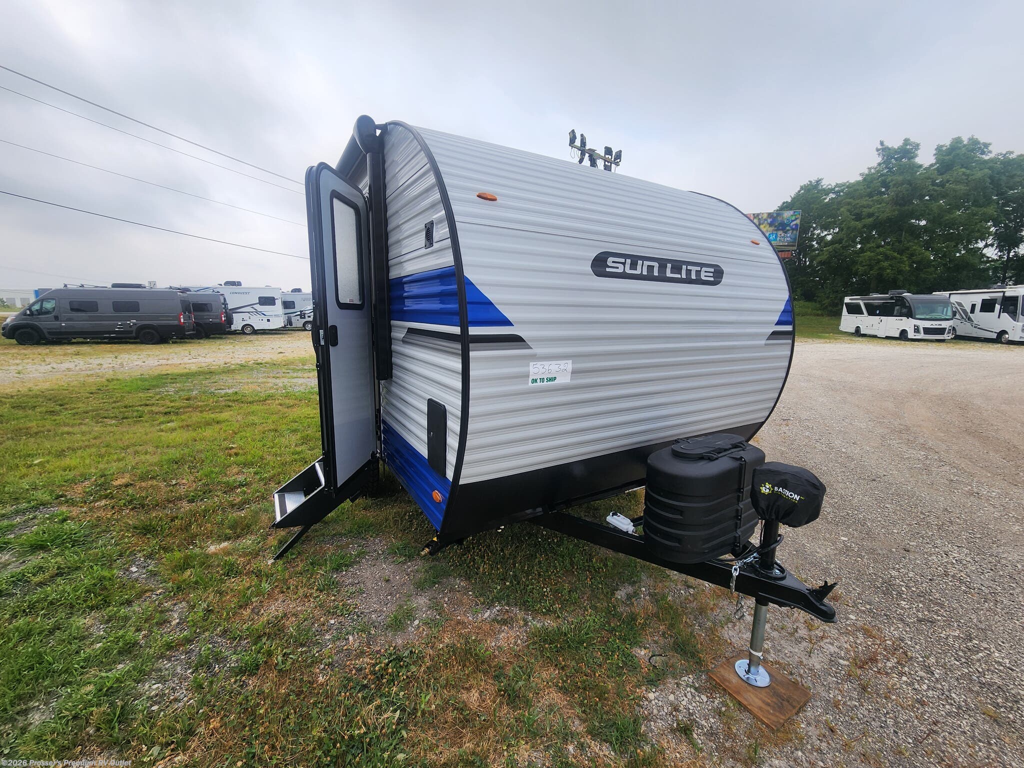 2027 Sunset Park RV Sun Lite 14THX - New Toy Hauler For Sale by Prosser's Premium RV Outlet in Sturtevant, Wisconsin features Refrigerator, External Shower, Solar Panel, Toilet, Water Heater