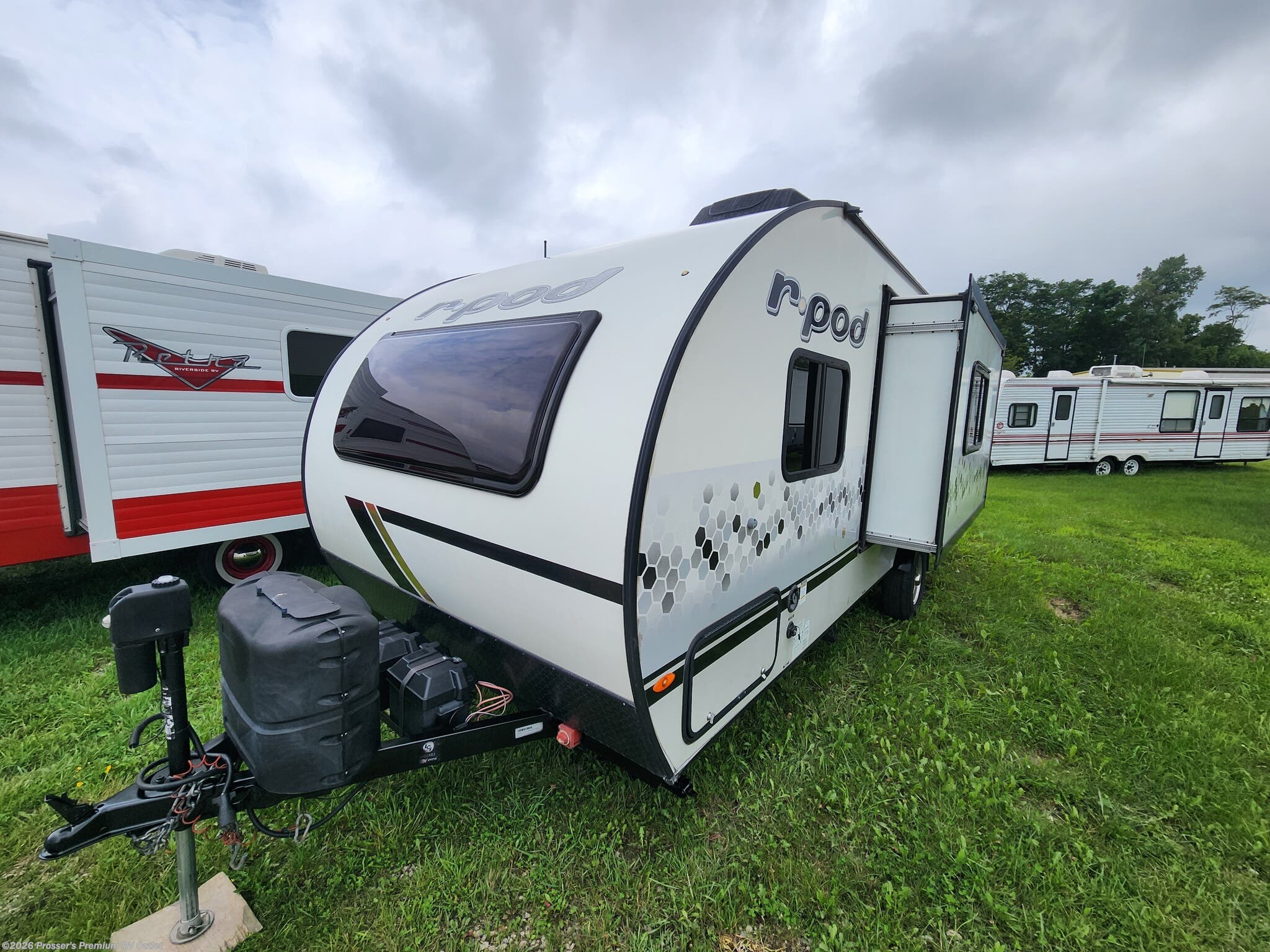 2021 Forest River R-Pod RP-195 - Used Travel Trailer For Sale by Prosser's Premium RV Outlet in Sturtevant, Wisconsin features Air Conditioning, Smoke Detector, Water Heater, CO Detector, LP Detector