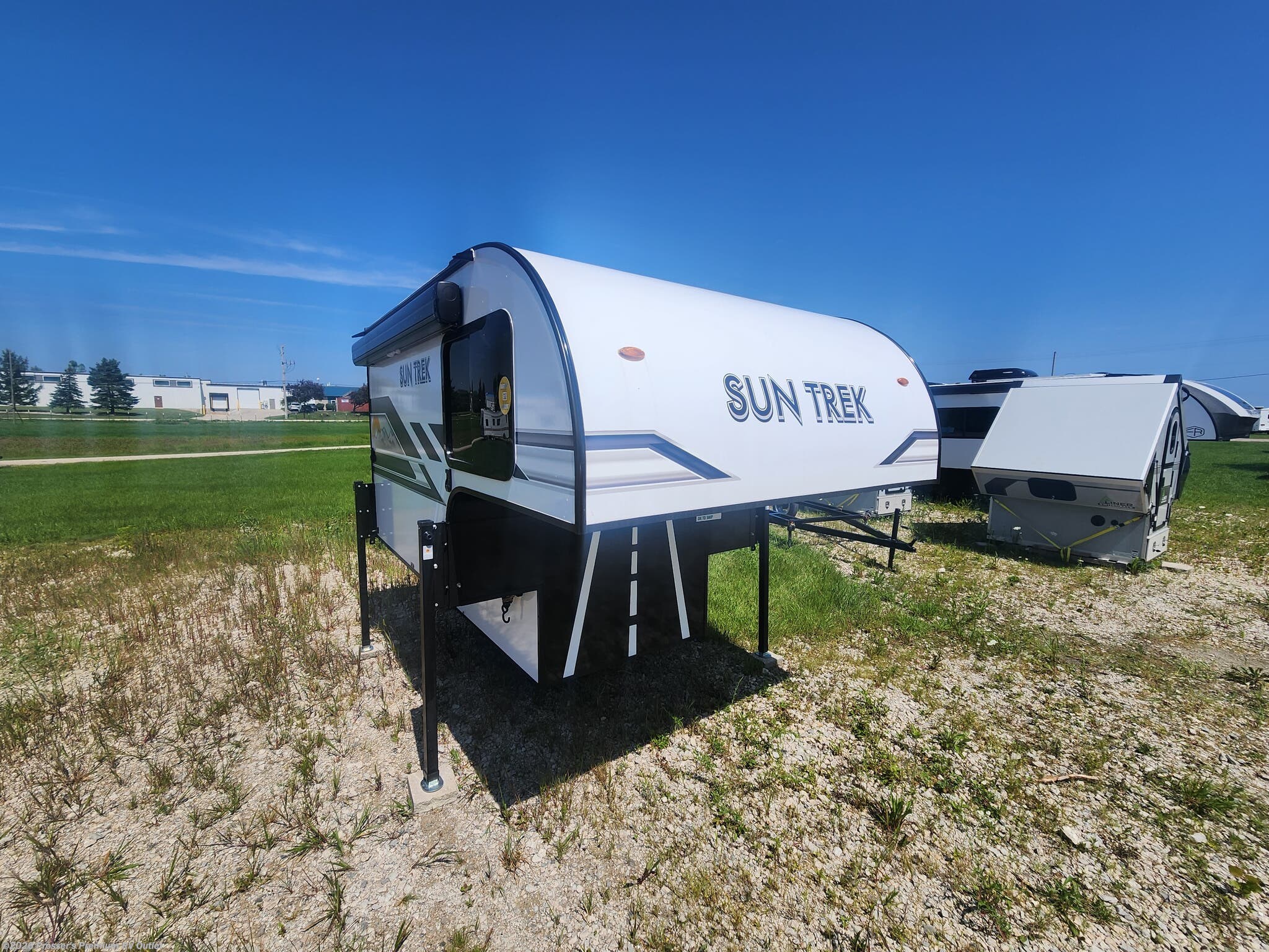 2027 Sunset Park RV Sun Trek 600 - New Truck Camper For Sale by Prosser's Premium RV Outlet in Sturtevant, Wisconsin
