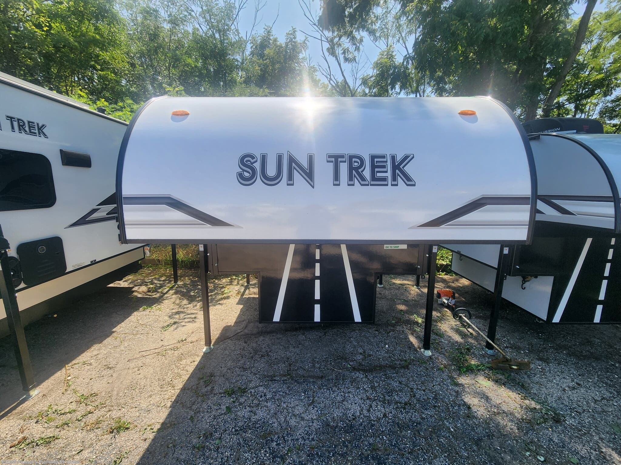 2027 Sun Trek 600 by Sunset Park RV from Prosser's Premium RV Outlet in Sturtevant, Wisconsin