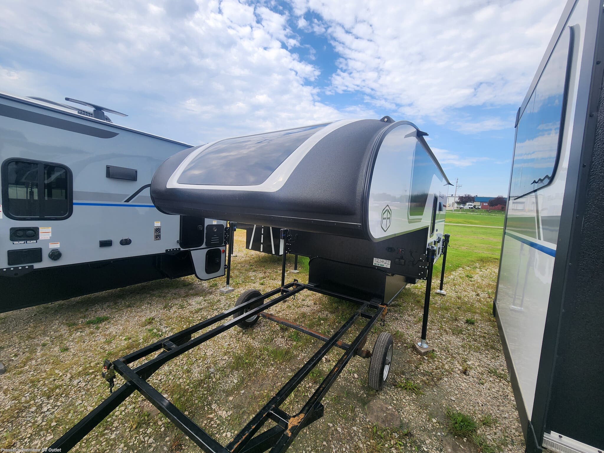 2027 Real-Lite HS 1803 by Palomino from Prosser's Premium RV Outlet in Sturtevant, Wisconsin