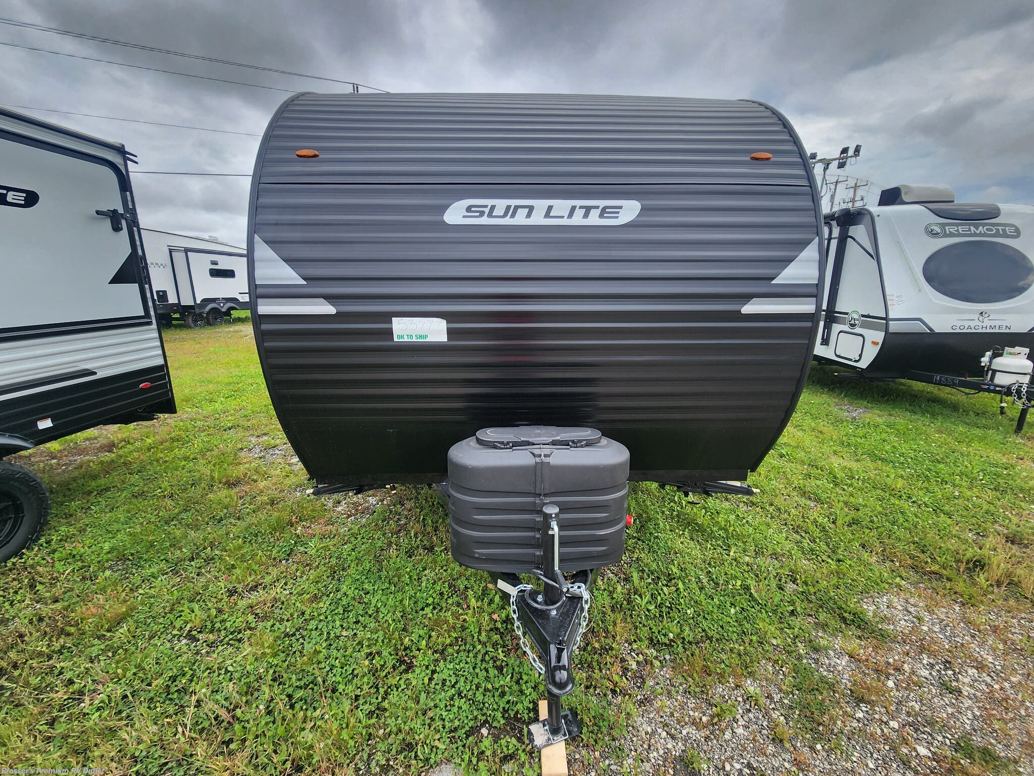 2027 Sun Lite 14THX w/Patio, Rear Awning and Tip-Out by Sunset Park RV from Prosser's Premium RV Outlet in Sturtevant, Wisconsin